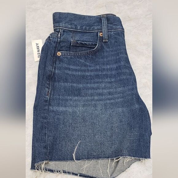 Old Navy Frayed Leg Jeans Shorts NWT Size 0 - Picture 7 of 9